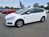 Ford S-Max Image 2