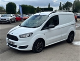 Ford Transit Courier Image 5