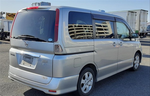 Large image for the Used Nissan Serena