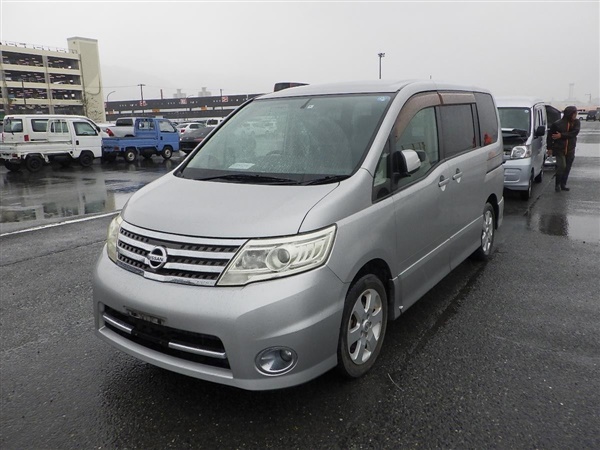 Large image for the Used Nissan Serena