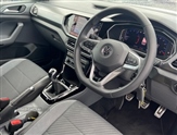 Volkswagen T-Cross Image 6